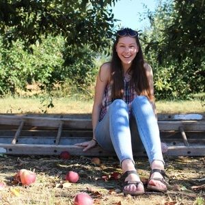 Meet your Posher, Mackenzie